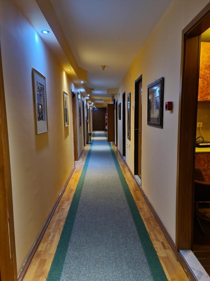 Hotel Square Skopje Eksteriør bilde