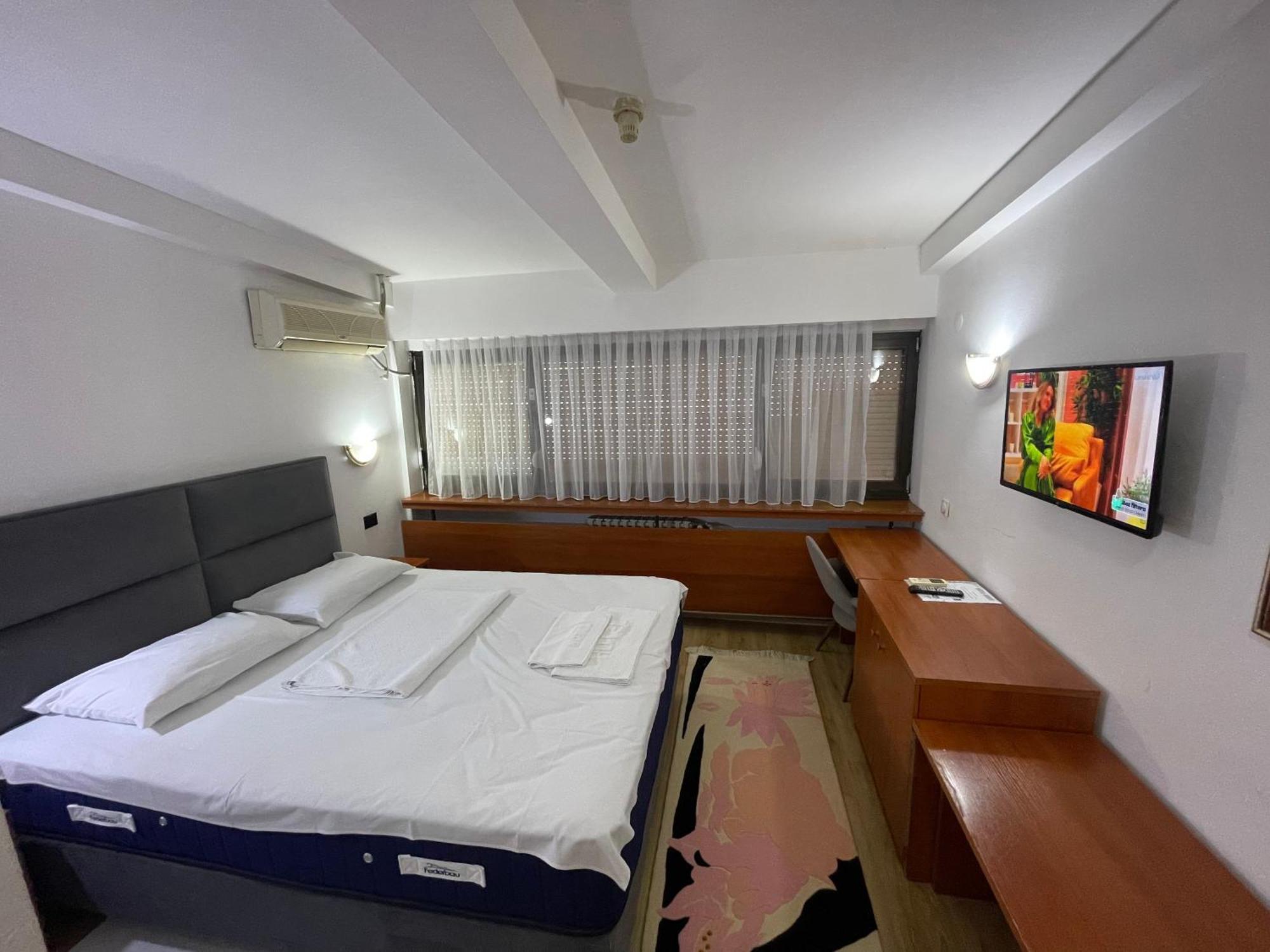 Hotel Square Skopje Eksteriør bilde