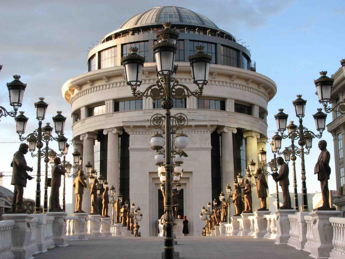 Hotel Square Skopje Eksteriør bilde