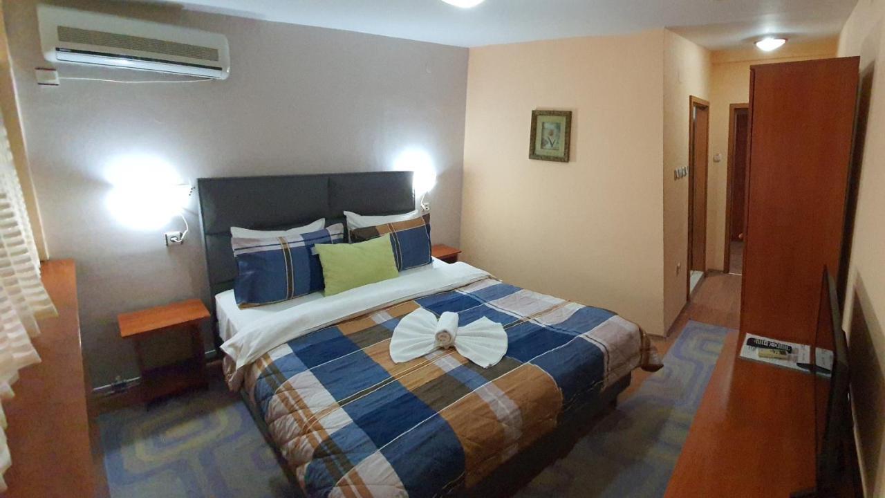 Hotel Square Skopje Eksteriør bilde