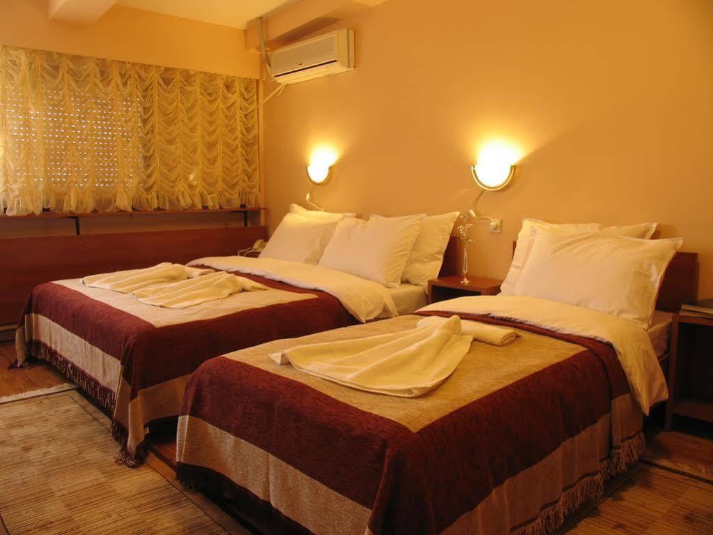 Hotel Square Skopje Eksteriør bilde